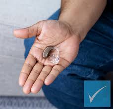 Giải pháp trợ thính công nghệ cao với Phonak Naída L90 UP